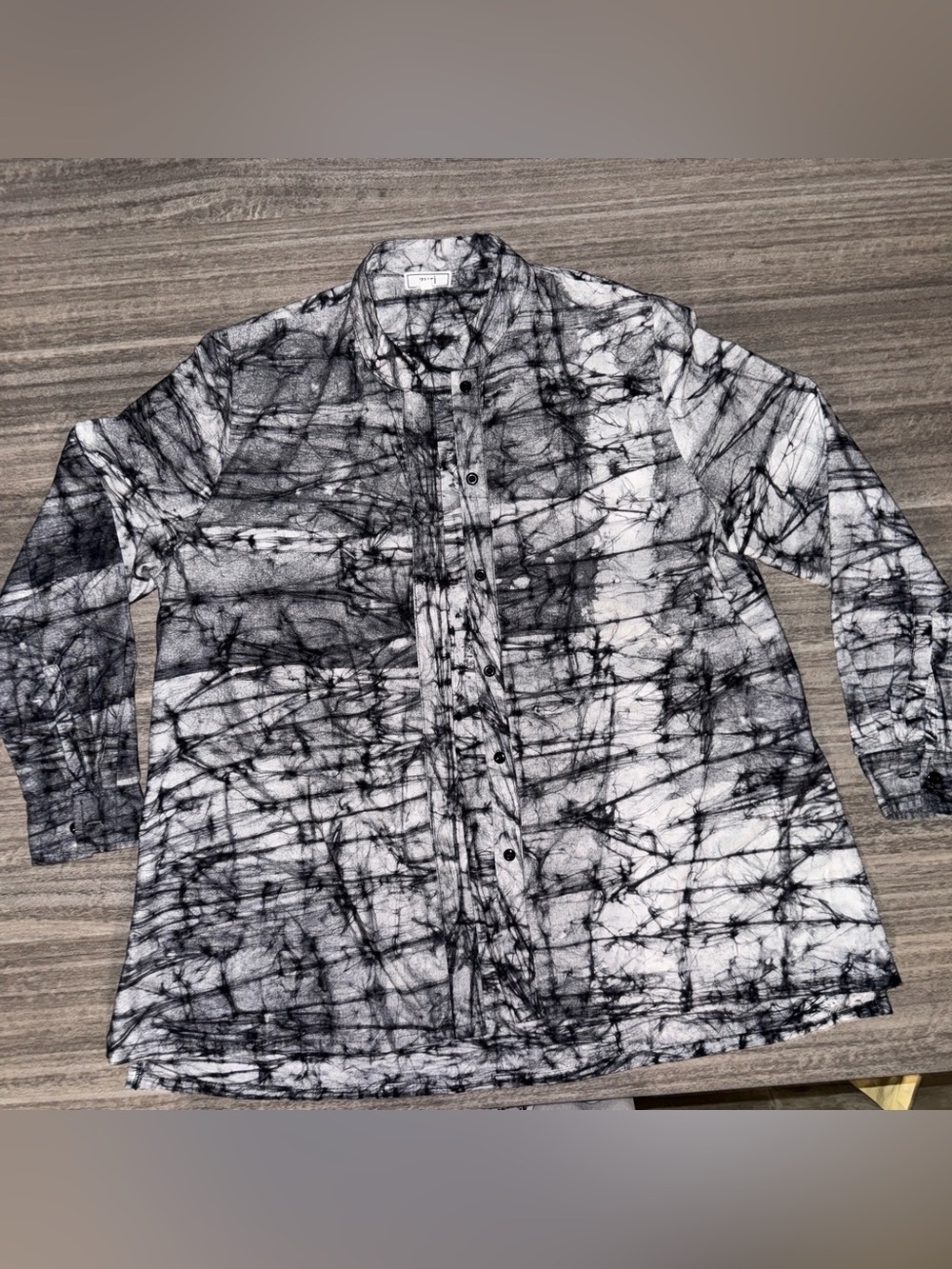 Zuri Black and White Men's Tie-Dye Button-Up Shirt